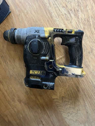 AS-IS DEWALT 20V MAX 1" SDS Rotary Hammer Drill DCH273B FOR PARTS/REPAIR