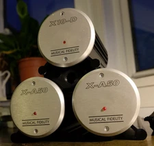 X-Cite stacking blocks for Musical Fidelity X-Can, X-tube, X-A50, X-Power, X-24K