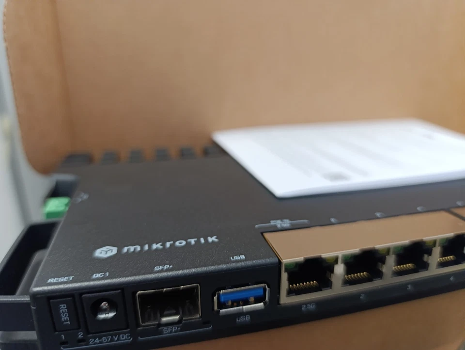 MikroTik RouterBOARD RB5009UG+S+IN - Immagine 4 di 4