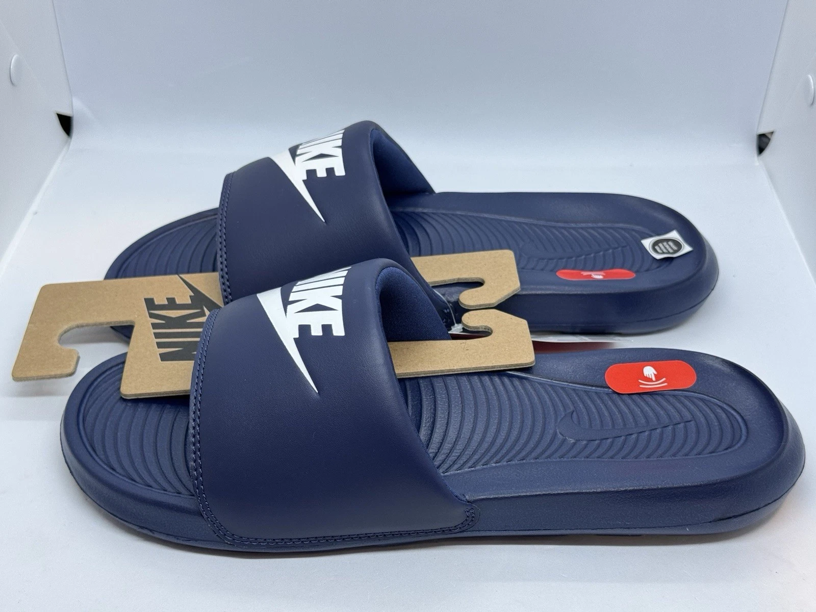 [CN9675 401] NIKE VICTORI ONE SLIDE UOMO 'MIDNIGHT NAVY WHITE'