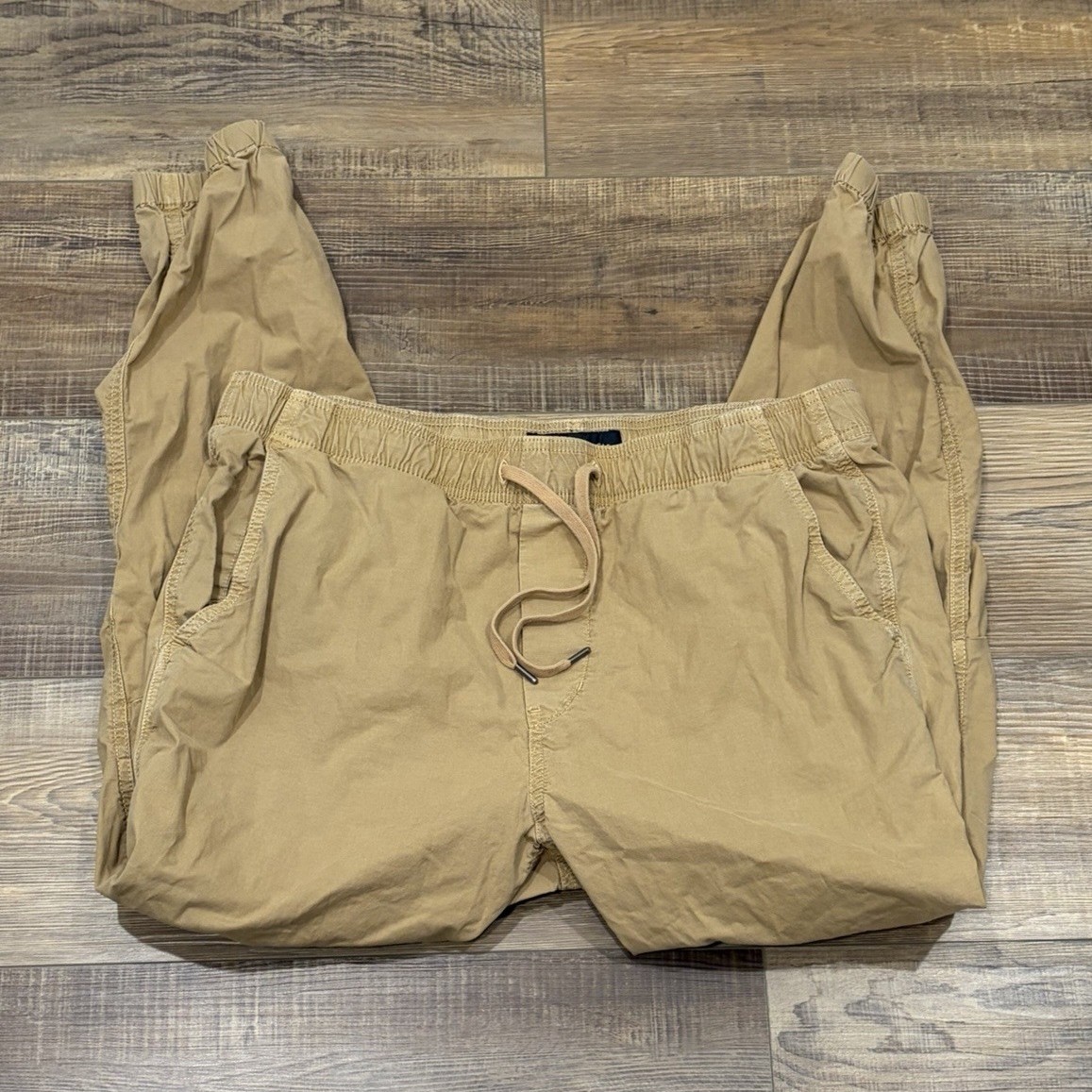 American Eagle Next Level Flex Men's Tan Cargo Jogger