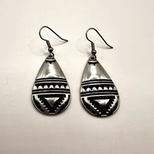 SILPADA .925 Sterling Silver Tribal Design Drop Dangle Earrings Vintage W1770