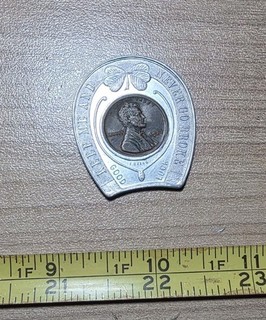Vtg The Farmers National Bank Reading PA Advertising Lucky Encased Token