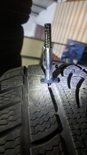4 Gomme Termiche Petlas Snow Master 235/50r19 103v Dot3218 Usate Pochissimo - Foto 2 di 5