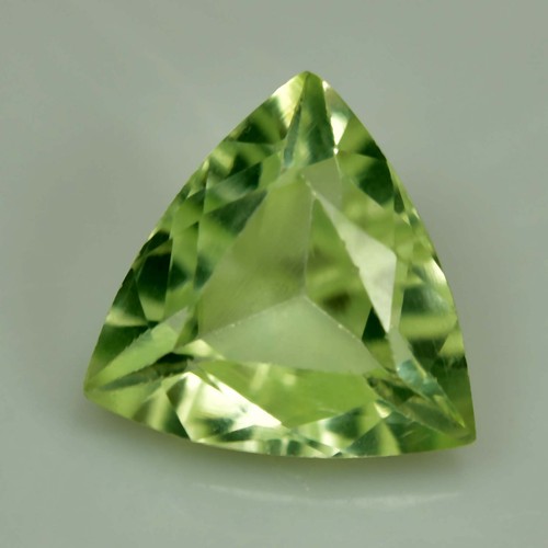 Untreated Natural 3.30 ct Green Titanite Sphene Genuine Gemstone GIE Certified - Picture 4 of 6