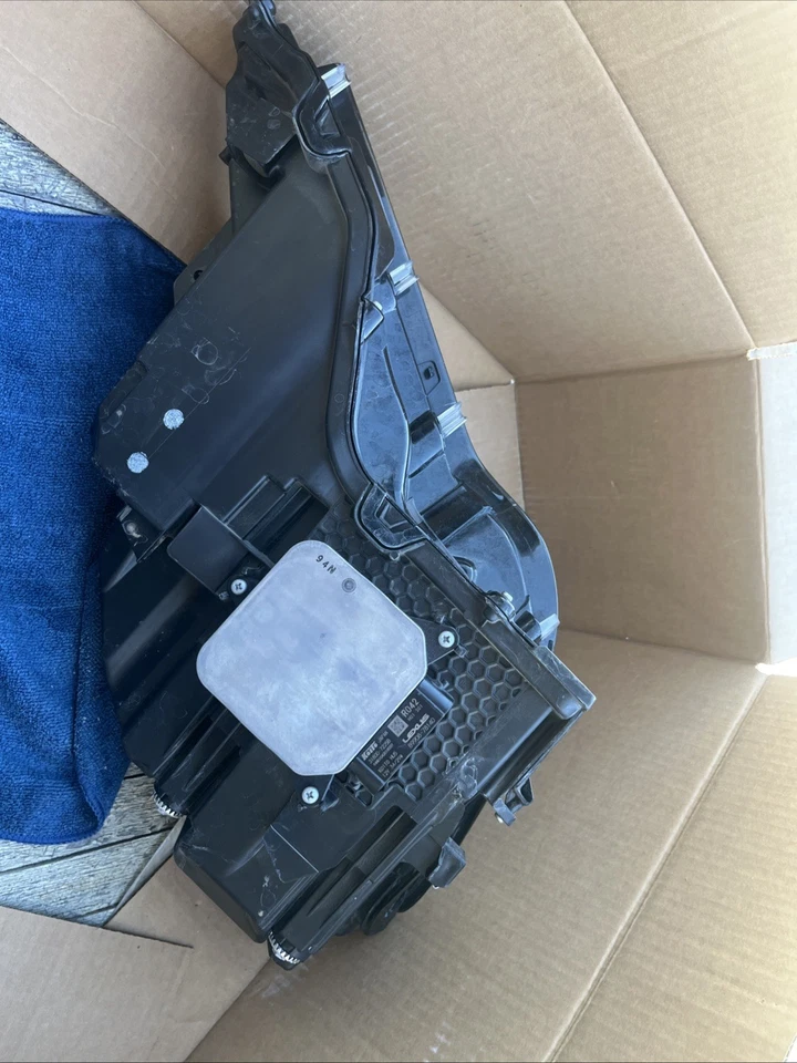 2020-2024 Lexus rc 350 OEM LED Driver Side Headlight,(module Included)! - Image 3 of 4