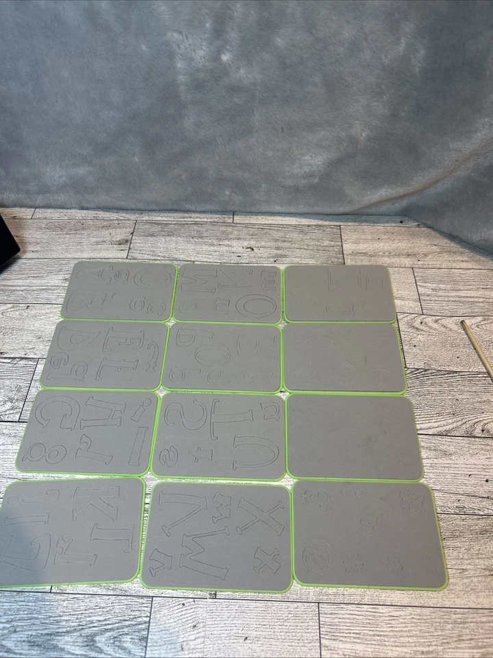 Sizzix Sizzlits Troqueles, De 2 Set Ida Lou’s Flower Box & Trixie Girl Alphabets Foto 3 de 4