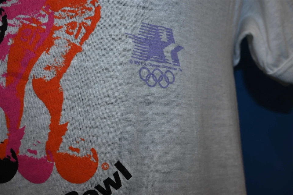 Camiseta de colección años 80 LA84 LOS ANGELES 1984 JUEGOS OLÍMPICOS FÚTBOL ROSE BOWL Foto 3 de 4