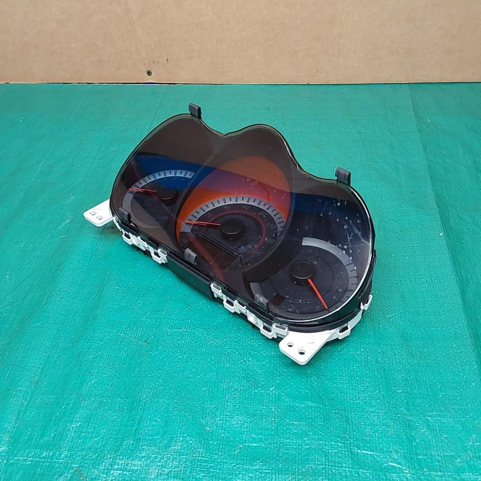 2010 Kia Forte KOUP SX 2.4L Speedometer Instrument Gauge Cluster OEM 94031-1M041 - Image 4 of 4