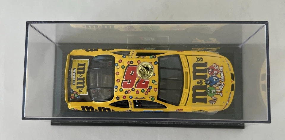 Ernie Lrvan #36 M&M 1998 Action Racing NASCAR Pontiac 1:43 Diecast - Image 3 of 4