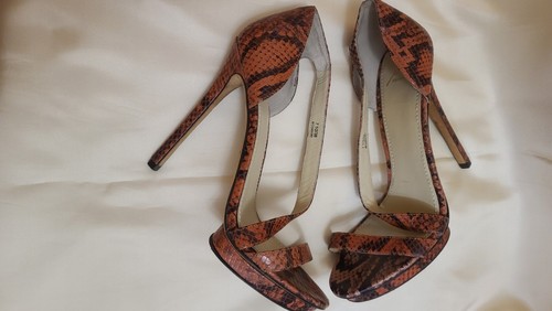 Brian Atwood Heels Women's 7.5 Orange Snakeskin Look Open Toe 5" Leather Pumps - Picture 7 of 15