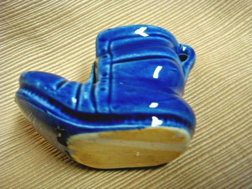 ALTER & NIEDLICHER HELLBLAUER SCHUH Kunstkeramik ZAHNSTOCHERHALTER - Bild 7 von 7