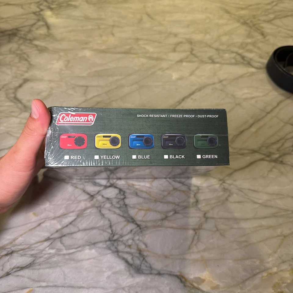 Водонепроницаемый цифровой фотоаппарат Coleman Xtreme 100 совершенно новый цвет синий  - Изображение 3 из 4