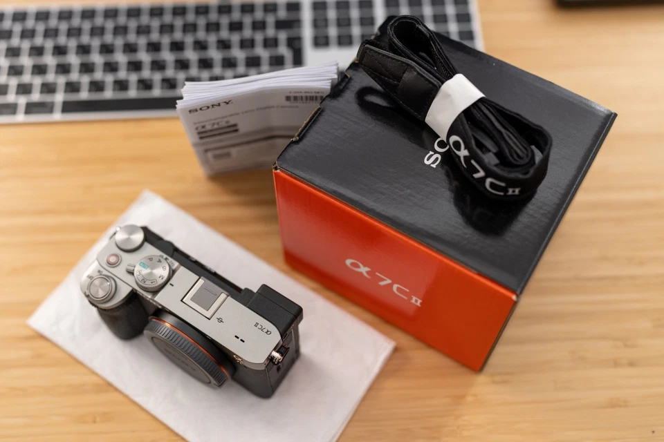 Sony Alpha 7C II, photo 3 of 5