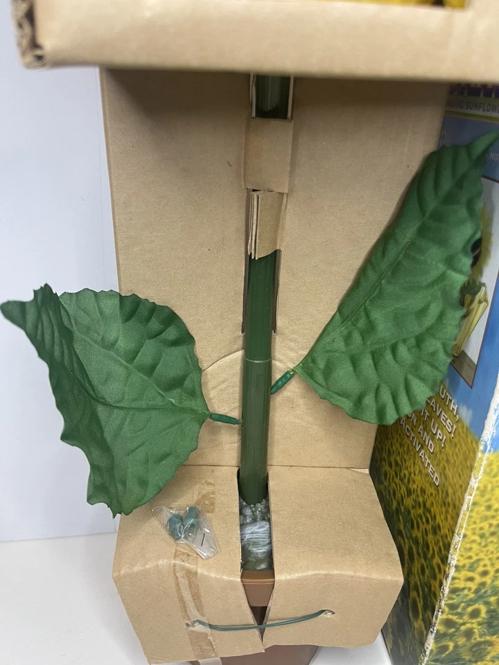 Vintage Hidden Nature Animated SUNNY Singing Sunflower Flower Pot New TESTED - Image 3 of 4
