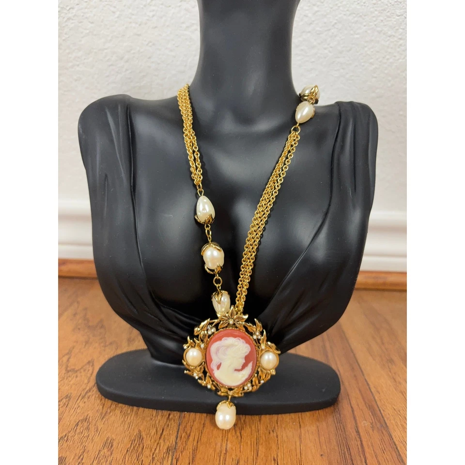 KJL For Avon Signed Cameo Necklace Earring Set Vintage Old Hollywood Statement - Image 2 of 4