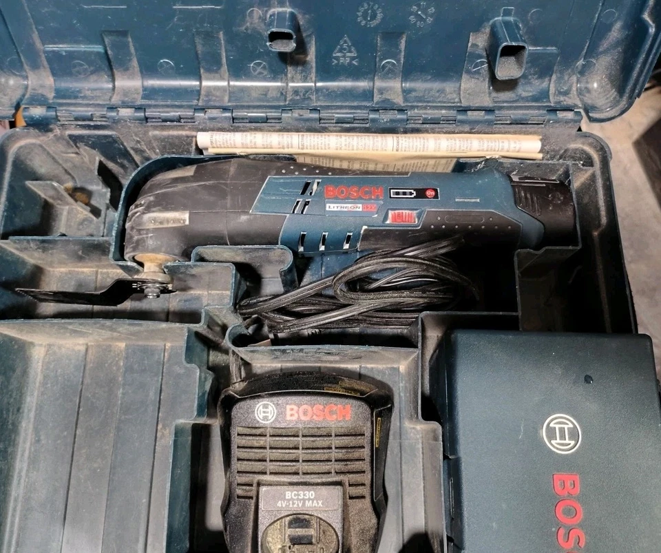 Bosch PS50 12V Max Li-Ion Multi-X Herramienta Oscilante Cargador de Batería Hojas + Estuche Foto 4 de 4