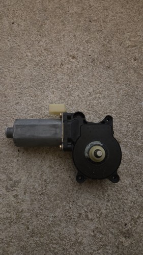 BMW E46 Fensterhebermotor vorne links Limousine Touring EFH Motor 8362063