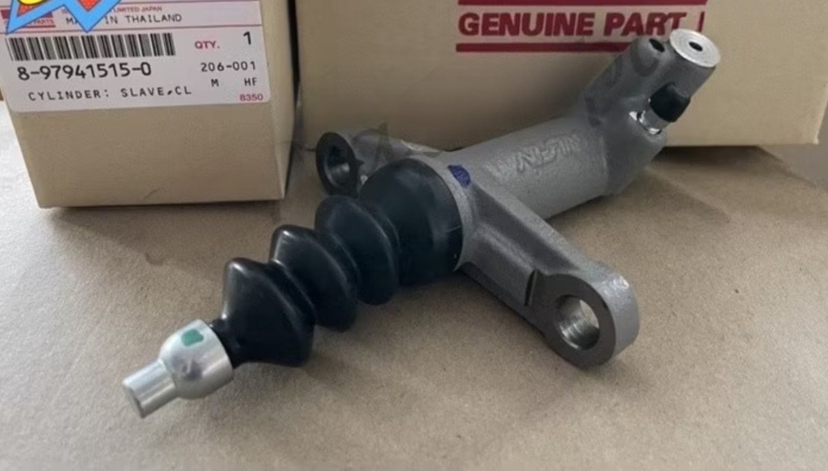 ISUZU D-MAX CLUTCH SLAVE CYLINDER 13/16 PICK-UP 2003-07 4JH1 ISUZU D-MAX CLUTCH SLAVE CYLINDER 13/16 PICK-UP 2003-07 4JH1