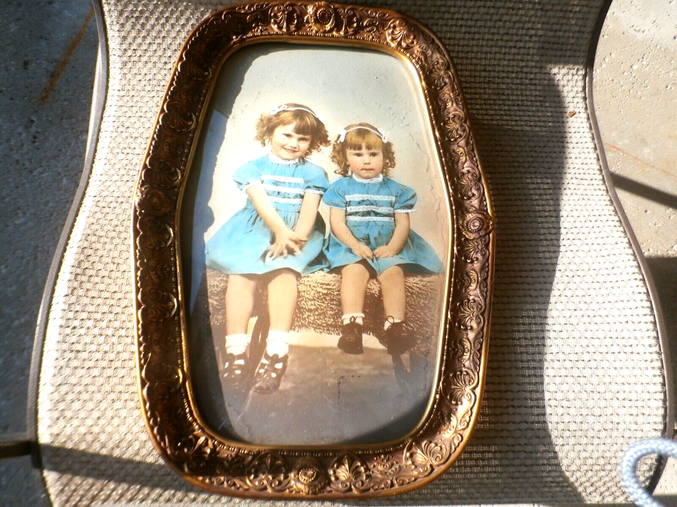 Vintage oval gold ornate wood picture frame with bubble glass eBay