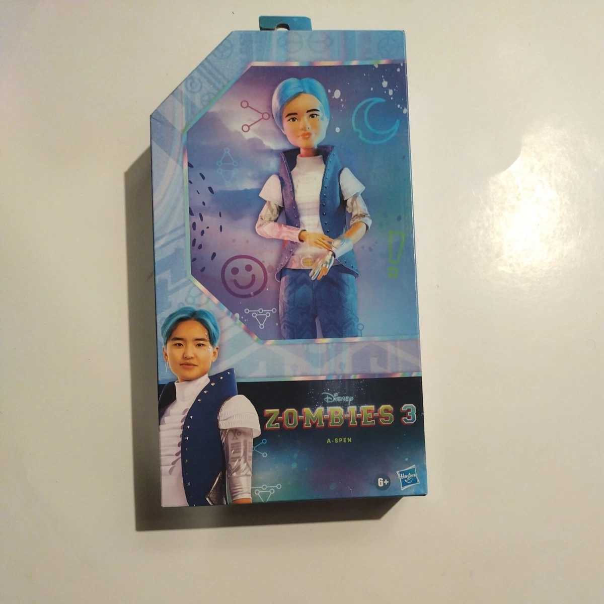 Disney Zombies 3 A-Spen 12