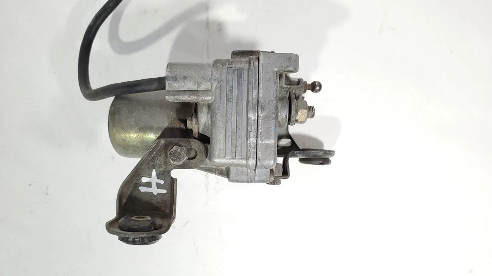 Porsche 968 1995 OEM velocidad de crucero servomotor regulador 94461702100 Foto 4 de 4