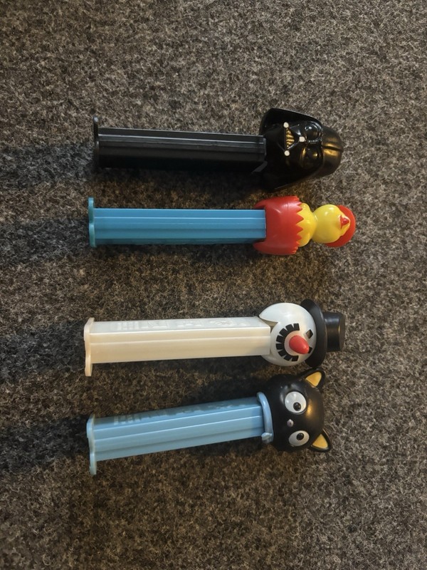Pez Lot Of 4