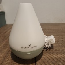 Young Living Dewdrop Essential Oil Aromatherapy Ultrasonic Diffuser A1520C Works