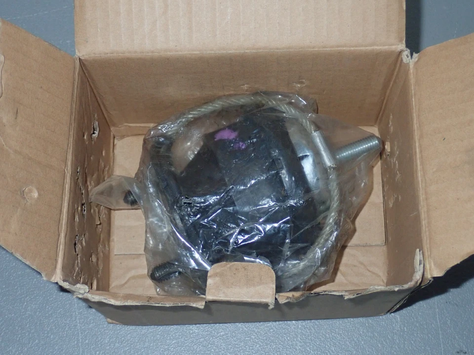 Dorman Motor Mount Saab 4283875- Brand New, Rear - Image 3 of 4