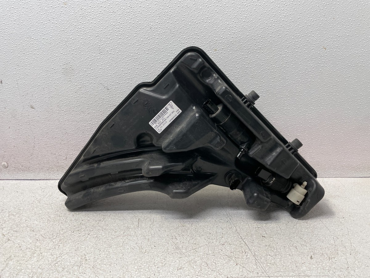 15 16 17 18 Porsche Macan Front Windshield Washer Reservoir Tank