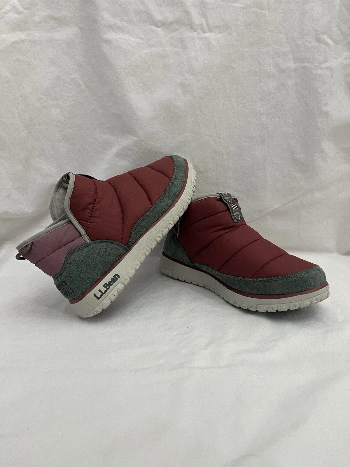 L. L. Bean Mountain Classic Womens 7M Nylon Quilted Ankle Boots Slippers Maroon