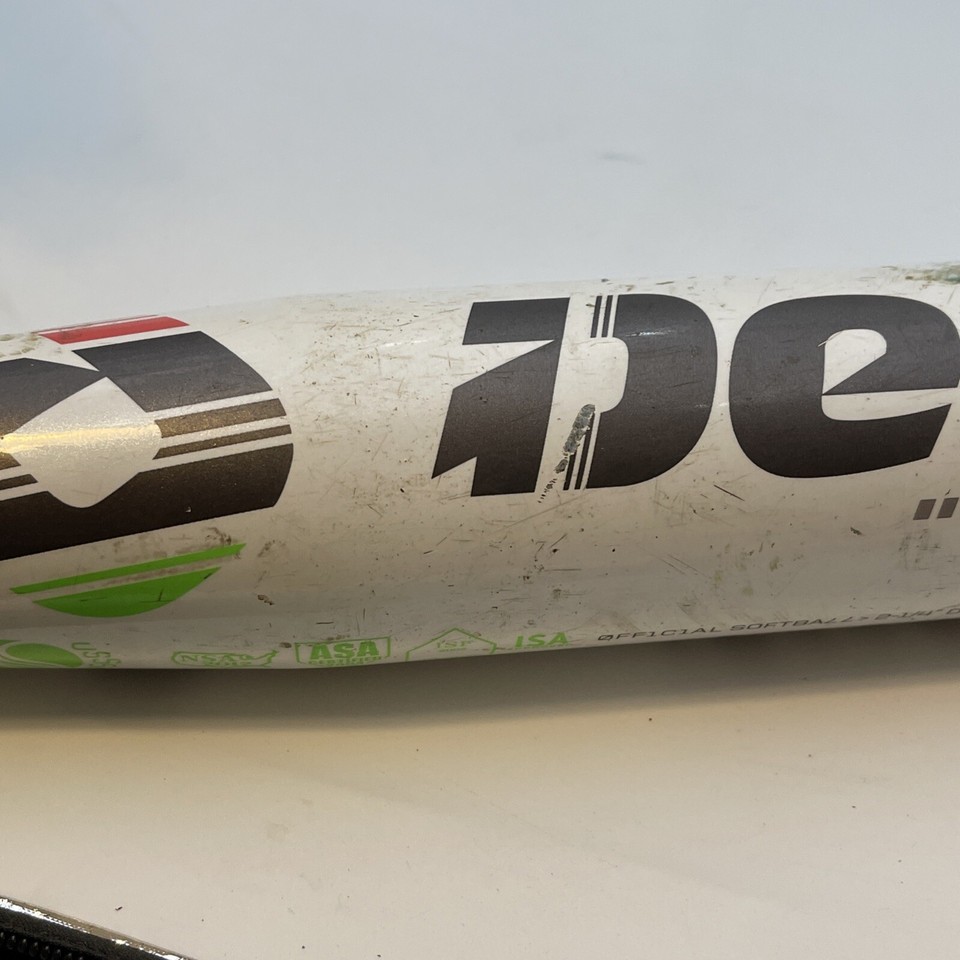 Demarini CF7 33” 23oz CFP15 10 Composite Fastpitch 21/4 Dia Softball