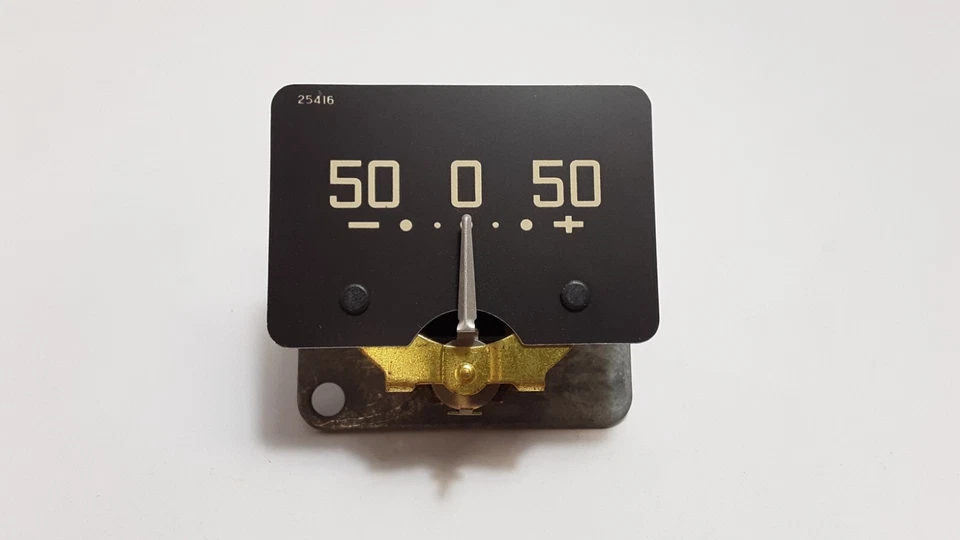 1951-1952 Plymouth Cranbrook Concord Deluxe amperímetro medidor de voltaje NOS 1383735 Foto 3 de 4