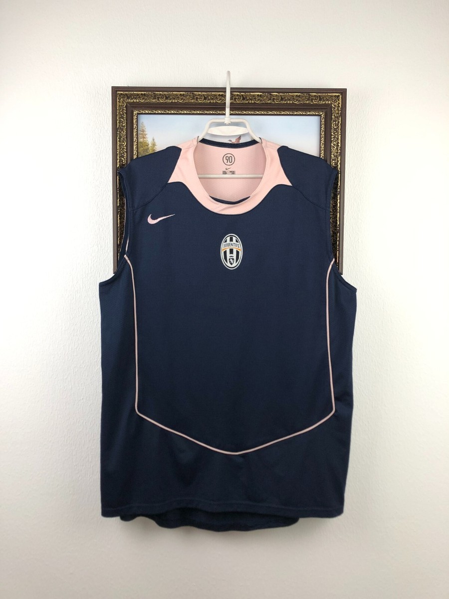 ウェア 00s vintage nike julentus soccer umiform Nike × Vintage Juventus 2000's training futbol jersey | Grailed