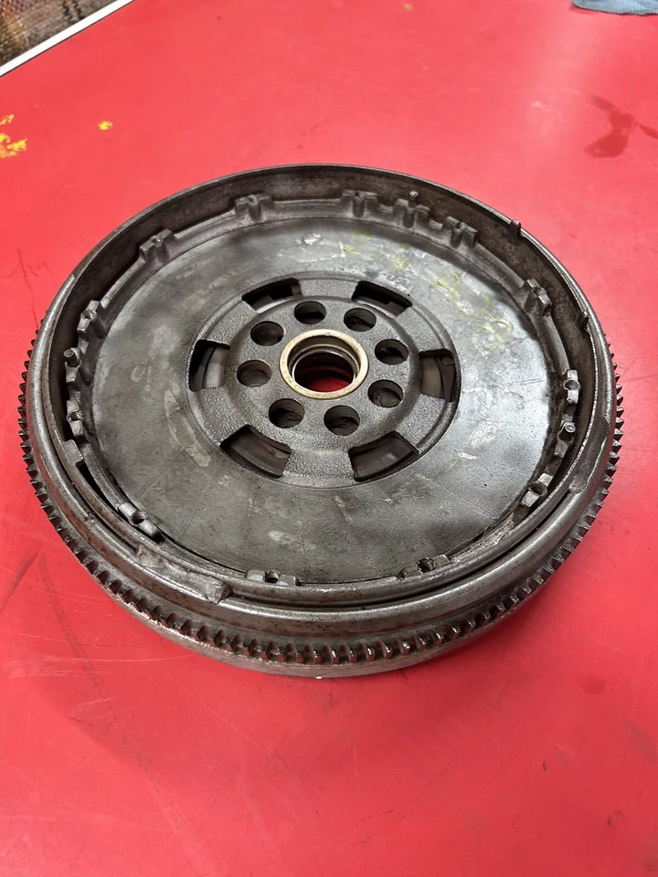 Volante Volkswagen Transporter T4 2.4 AAB AJA massa dupla VW - Imagem 2 de 4