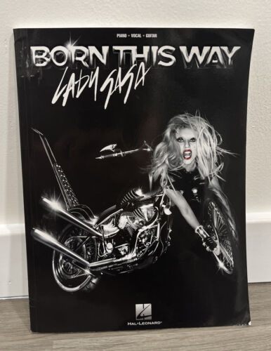 Lady Gaga - Born This Way par Lady Gaga (2011, livre de poche commerciale) - Photo 1 sur 3