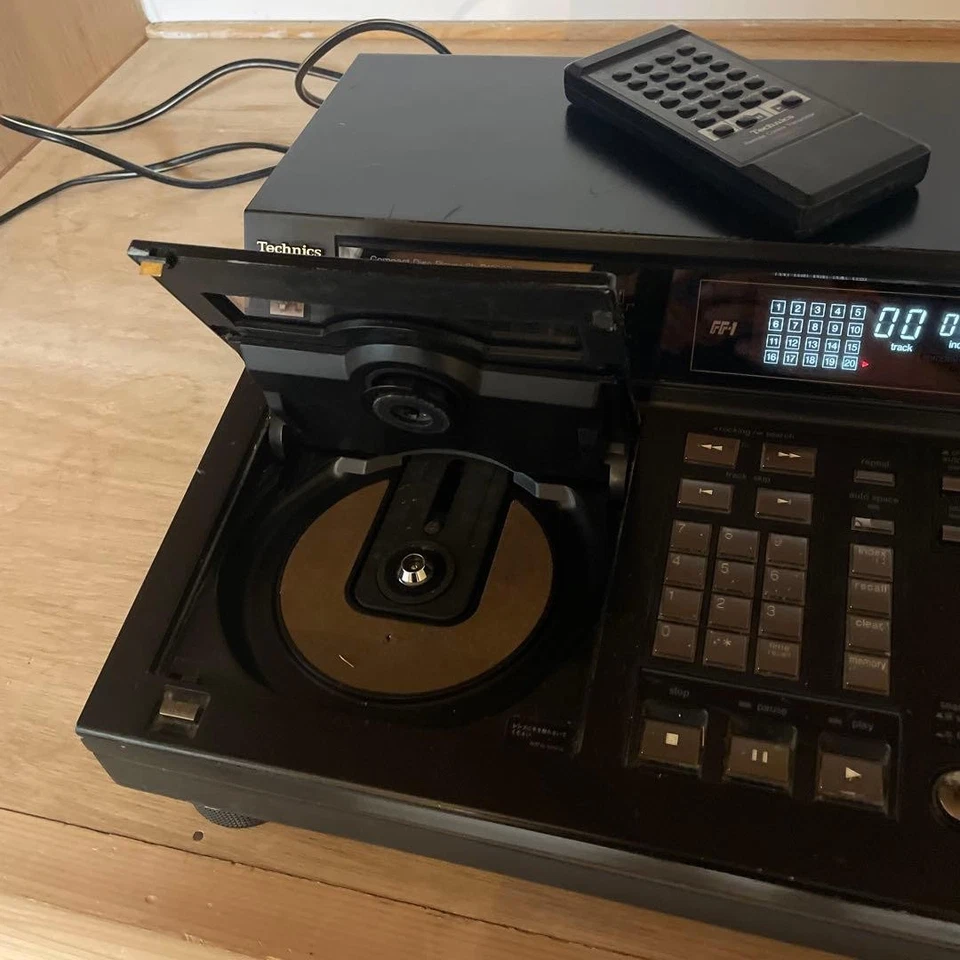 Technics SL-P1200 Professional CD Player Tested Working From Japan Used - Image 2 of 4