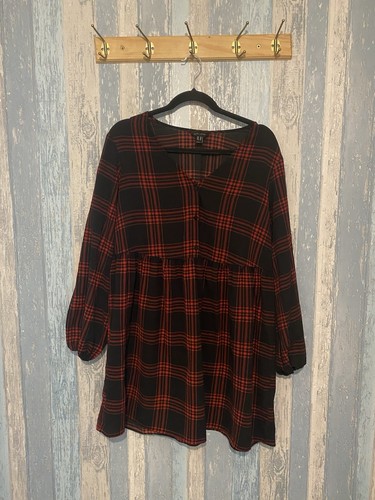 New Look Size 14 Black Red Long Sleeve Short Dress Good Condition