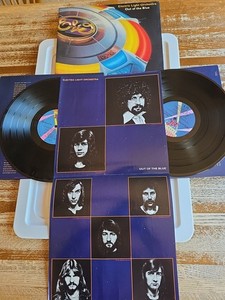 ELO Out of the blue レコード プラモ付き完品 Amazon.co.jp: Out of the Blue: ミュージック