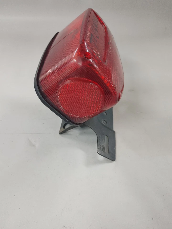 Combo de luz trasera y soporte para Suzuki GS400 1977 35710-45011 Foto 2 de 4