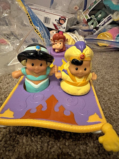 Fisher Price Little People Disney Princess Aladdin Figures w/ Magic Carpet