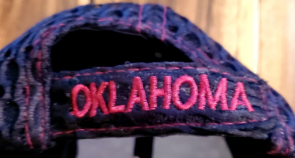 Oklahoma Correa Trasera Sombrero Ajustable Imitación Cuero Visera Texturizado Arco Iris Desgaste para la Cabeza Foto 2 de 4