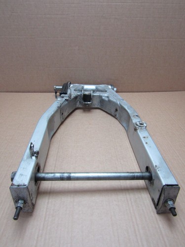 Yamaha TDM 850 2001 37,254 miles swing arm swinging arm (14735) - Picture 8 of 15