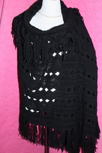 Black Broom Stick Lace 100% Wool Wrap Shawl Fringe Edged Generous 68X32 Vintage