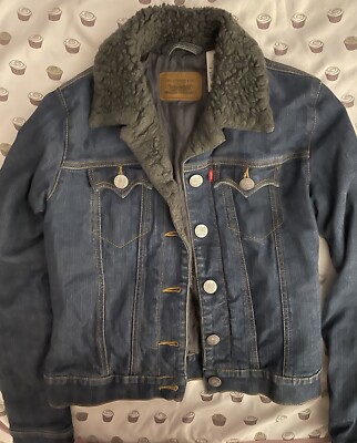 Vintage LEVIS TRUCKER Blue JEAN Denim SHERPA LINED