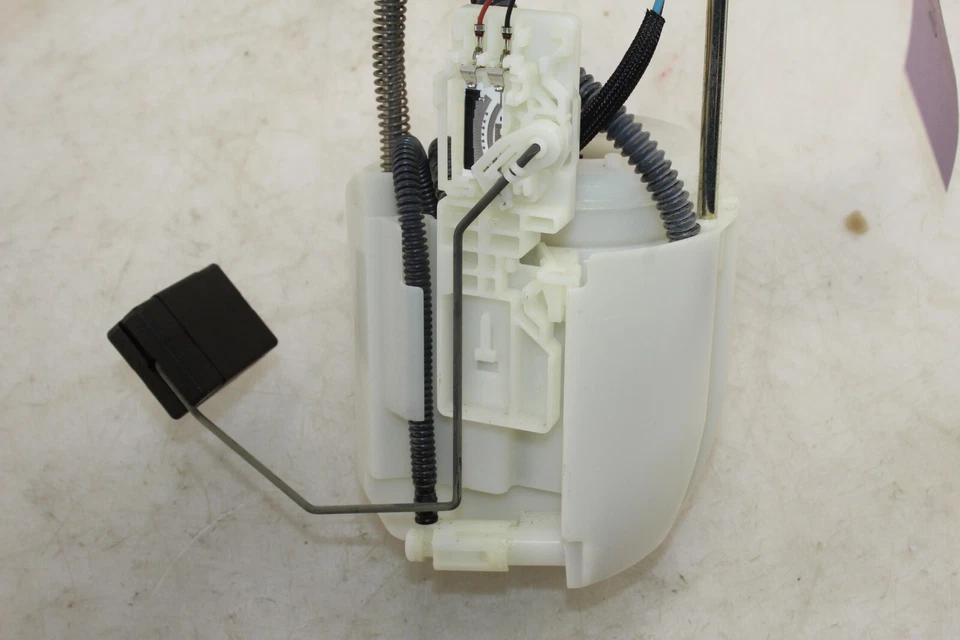 2017-2019 Fiat 124 Spider Fuel Pump OEM FG110 - Image 3 of 4