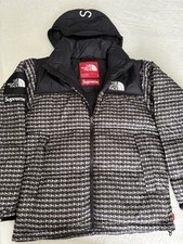 The North Face Supreme x TNF Studded Nuptse B...