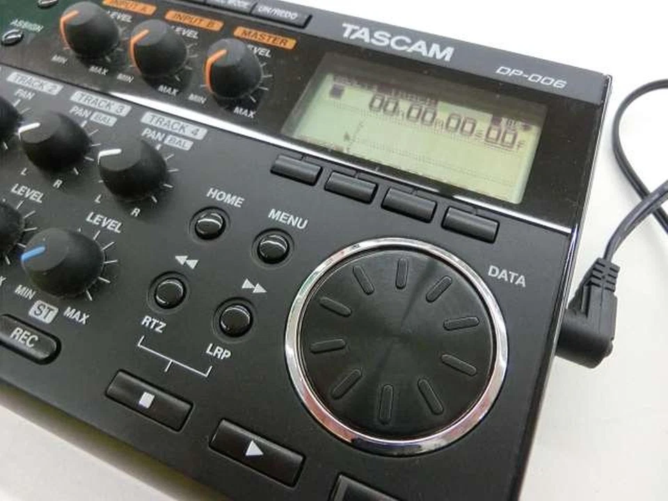 TASCAM DP-006 6-Track Digital Multitrack Recorder MTR Pocketstudio Black Used - Image 3 of 4