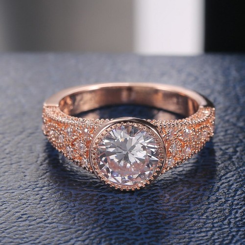 Anillo de 10,5 mm cúbico de circón para mujer enchapado en oro rosa de 18 quilates talla 6-10 - Imagen 4 de 11