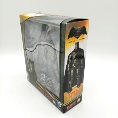 MAFEX No.023 Batman vs Superman Armored Batman Figure